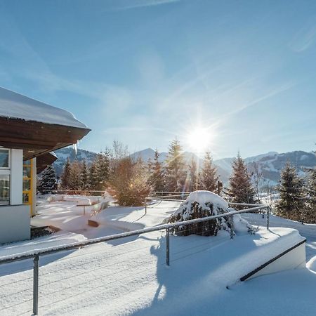 Budget Rooms Gstaad เชินรีด ภายนอก รูปภาพ